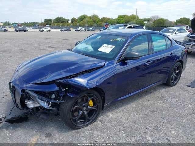 ZARFANBN0L7626372 Alfa Romeo Giulia Ti Sport Awd