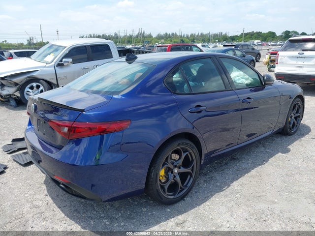 ZARFANBN0L7626372 Alfa Romeo Giulia Ti Sport Awd