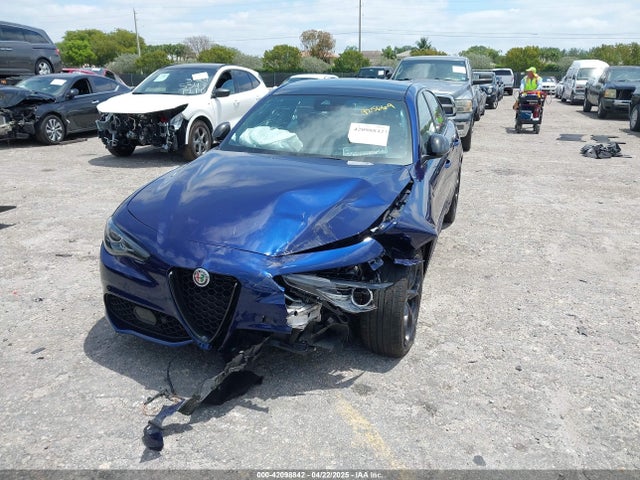 ZARFANBN0L7626372 Alfa Romeo Giulia Ti Sport Awd