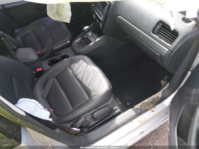 3VWD67AJ3GM320479 Volkswagen Jetta 1.4t Se