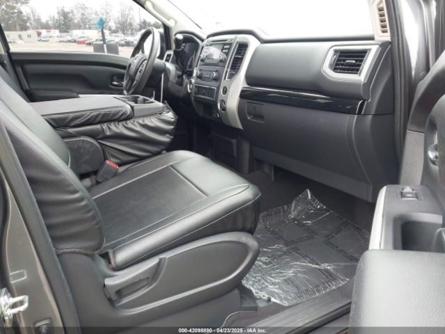 1N6AA1EK0HN512712 Nissan TITAN SV