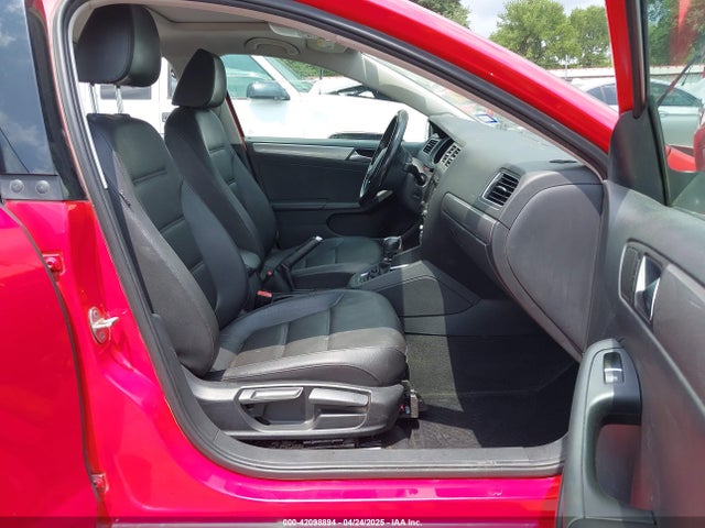 3VWD07AJ3FM275737 Volkswagen Jetta 1.8t Se
