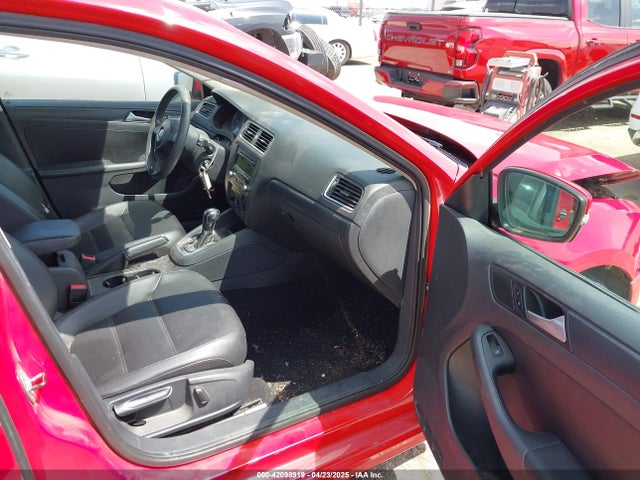 3VWD17AJ0EM263217 Volkswagen Jetta 1.8t Se