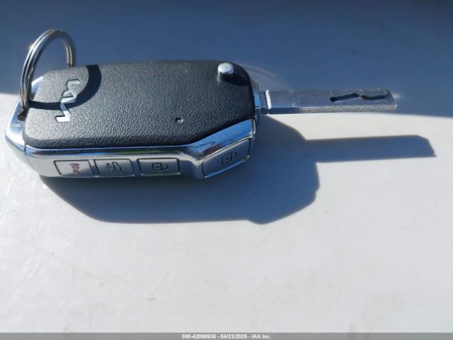3KPF24AD8PE585604 KIA Forte Lxs