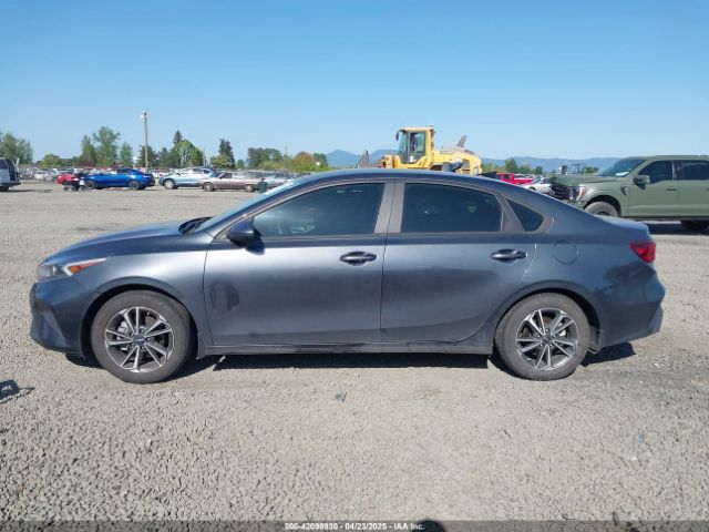 3KPF24AD8PE585604 KIA Forte Lxs