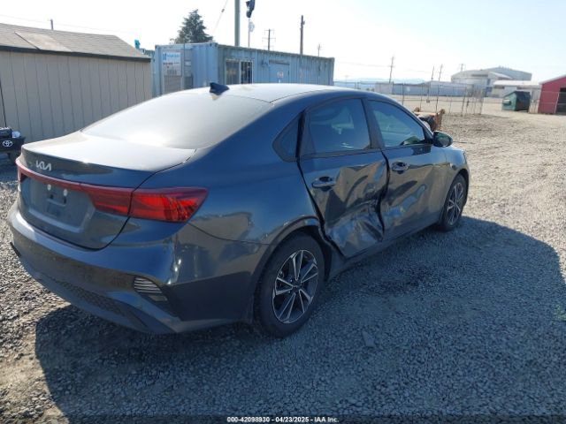 3KPF24AD8PE585604 KIA Forte Lxs