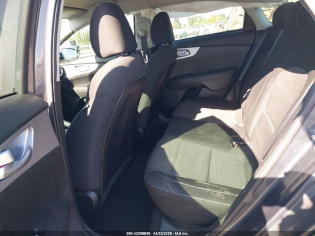 3KPF24AD8PE585604 KIA Forte Lxs