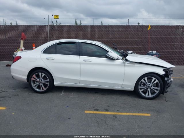 W1KWF8DB8MR605913 Mercedes-Benz C 300 Sedan
