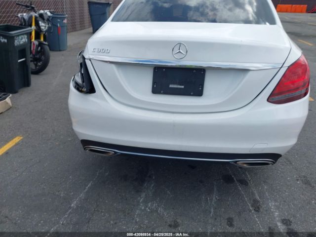 W1KWF8DB8MR605913 Mercedes-Benz C 300 Sedan