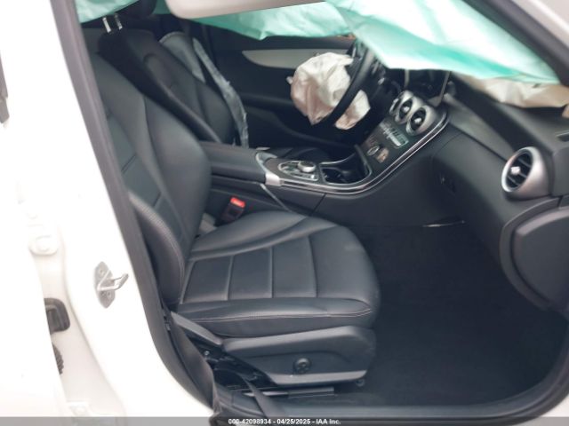 W1KWF8DB8MR605913 Mercedes-Benz C 300 Sedan