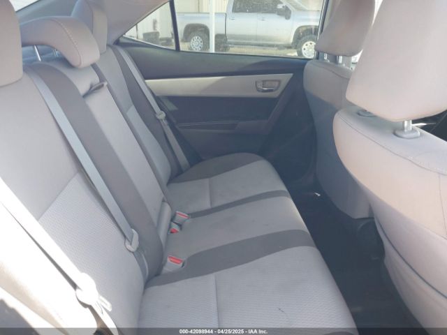 2T1BURHE1JC097976 Toyota COROLLA LE