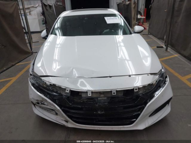 1HGCV1F96JA089256 Honda Accord Touring