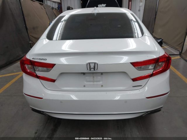 1HGCV1F96JA089256 Honda Accord Touring