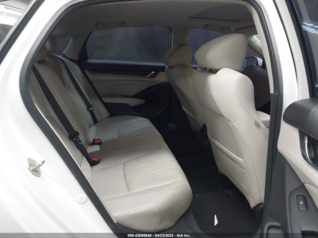 1HGCV1F96JA089256 Honda Accord Touring