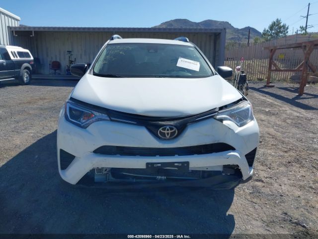 JTMZFREV0HJ102435 Toyota RAV4 LE