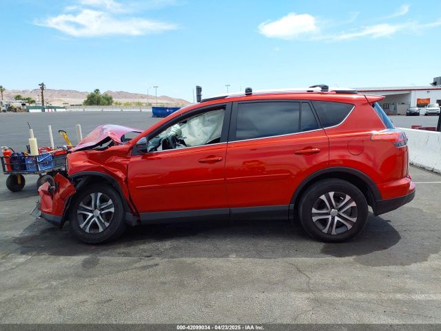 JTMZFREV9GJ078537 Toyota RAV4 LE