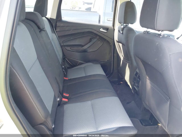 1FMCU0GD2HUB57992 Ford ESCAPE SE