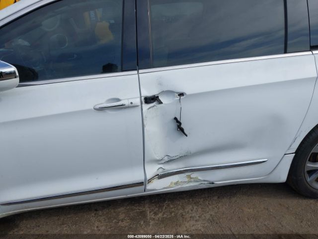 2C4RC1GG5HR812712 Chrysler Pacifica Limited