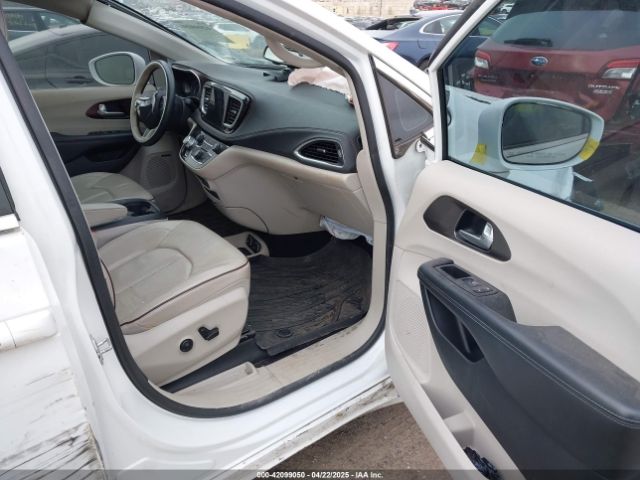 2C4RC1GG5HR812712 Chrysler Pacifica Limited