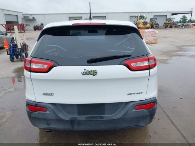 1C4PJLAB7EW149295 Jeep Cherokee Sport