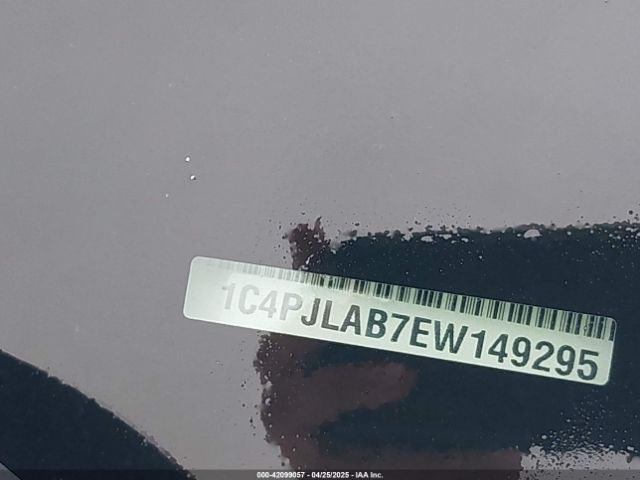 1C4PJLAB7EW149295 Jeep Cherokee Sport