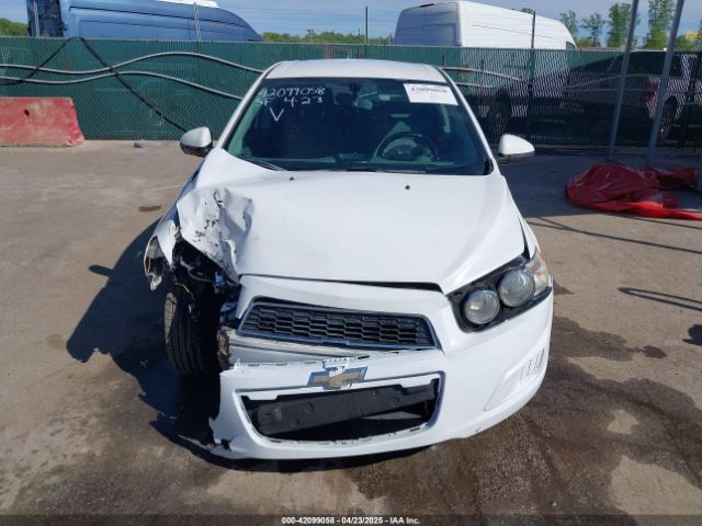 1G1JA6SH3E4196824 Chevrolet Sonic Ls Auto