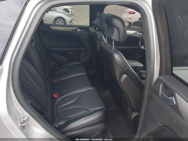 5LMTJ2AH0FUJ27125 Lincoln MKC