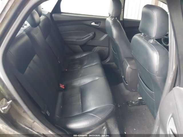 1FADP3F21FL293539 Ford FOCUS SE