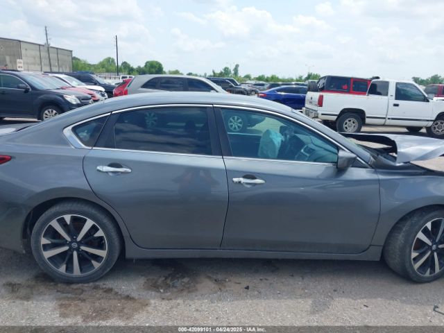 1N4AL3AP2JC229312 Nissan Altima 2.5 Sr
