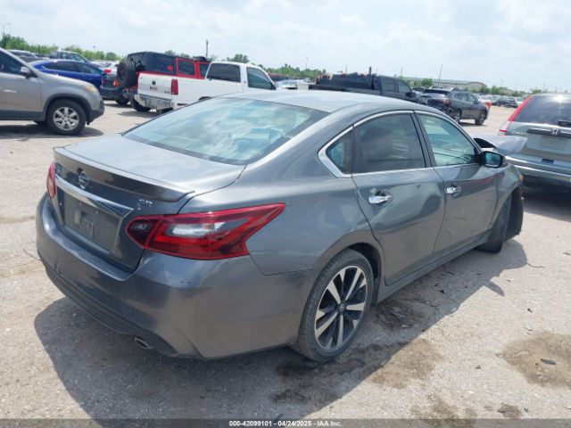 1N4AL3AP2JC229312 Nissan Altima 2.5 Sr