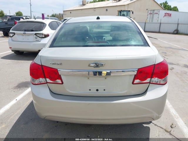 1G1PA5SG8E7351510 Chevrolet lwe