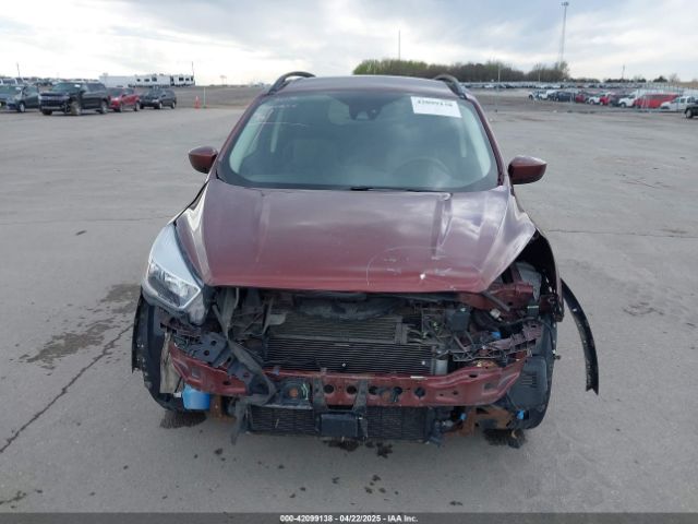 1FMCU9GD2JUC63126 Ford ESCAPE SE