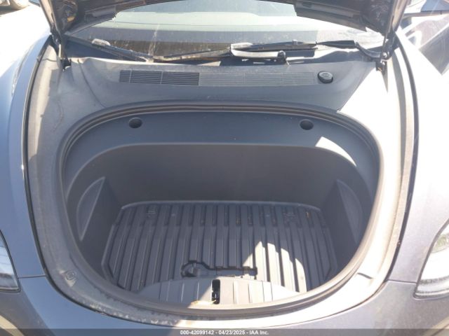 2023 TESLA MODEL 3 5YJ3E1EA5PF696436 Photo 9