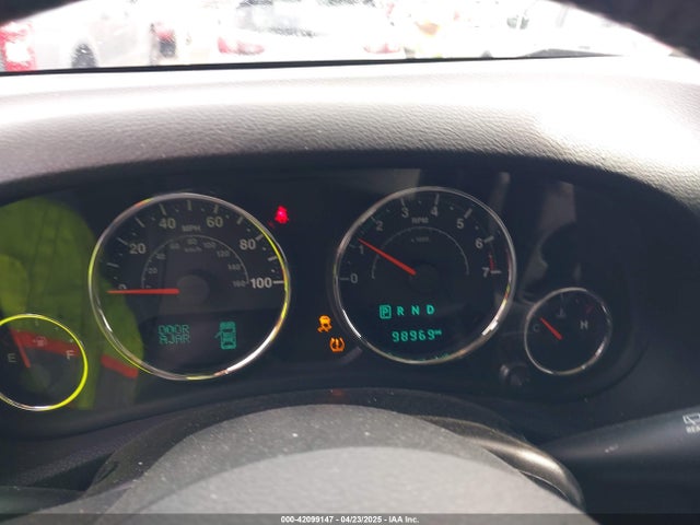 1C4BJWDG4FL687829 Jeep Wrangler Unlimited Sport