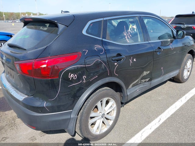 JN1BJ1CP4KW523237 Nissan Rogue Sport S
