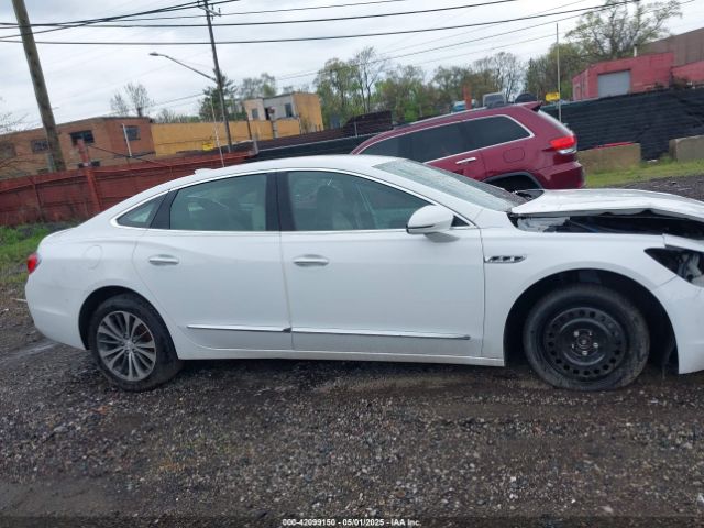 1G4ZP5SS8HU130705 Buick Lacrosse Essence