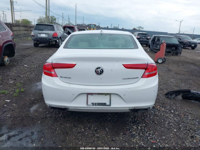 1G4ZP5SS8HU130705 Buick Lacrosse Essence