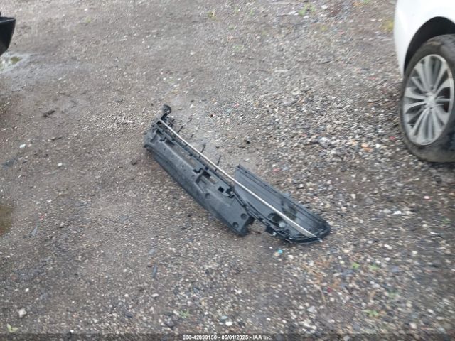 1G4ZP5SS8HU130705 Buick Lacrosse Essence
