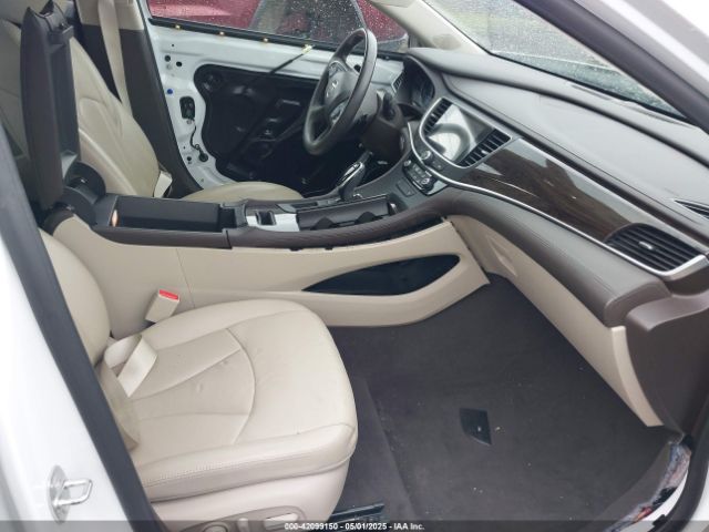 1G4ZP5SS8HU130705 Buick Lacrosse Essence