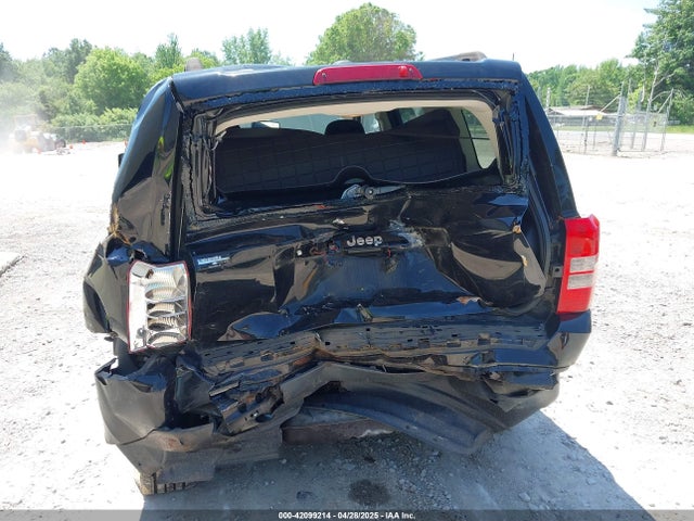 1C4NJPBAXHD141227 Jeep Patriot Sport Fwd