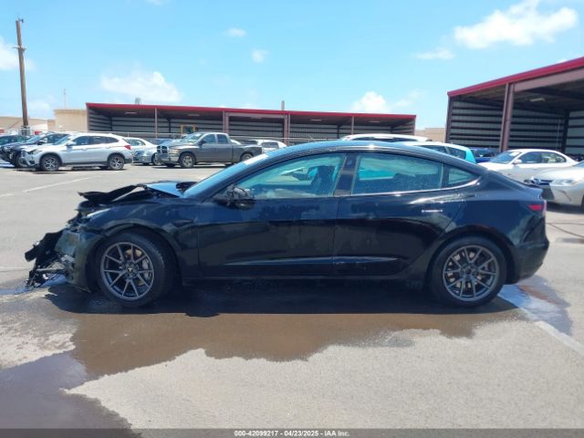 5YJ3E1EB1MF052968 Tesla MODEL 3