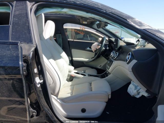 2018 MERCEDES-BENZ CLA 250 WDDSJ4GB7JN570298 Photo 4
