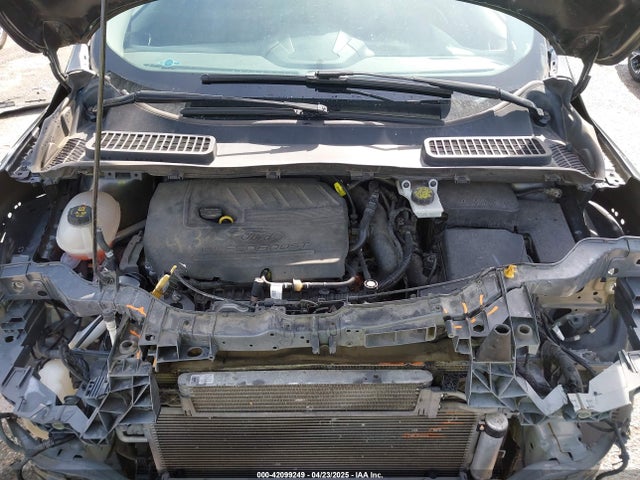 1FMCU0GD4HUD94743 Ford ESCAPE SE