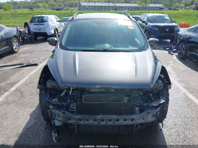 1FMCU0GD4HUD94743 Ford ESCAPE SE