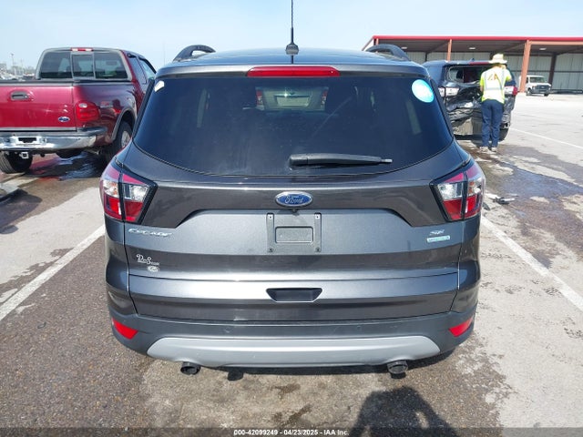 1FMCU0GD4HUD94743 Ford ESCAPE SE