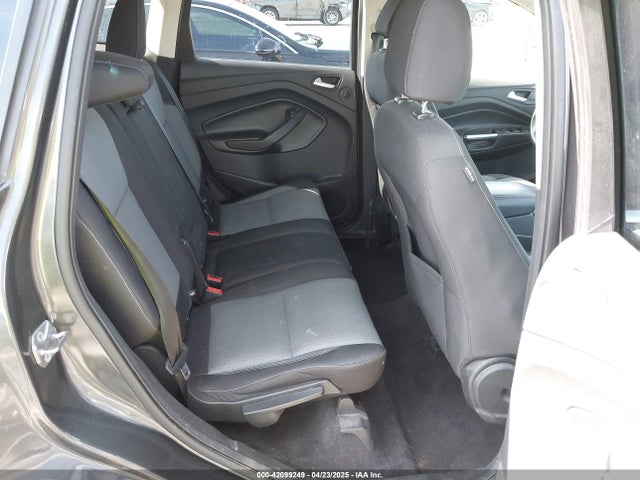 1FMCU0GD4HUD94743 Ford ESCAPE SE