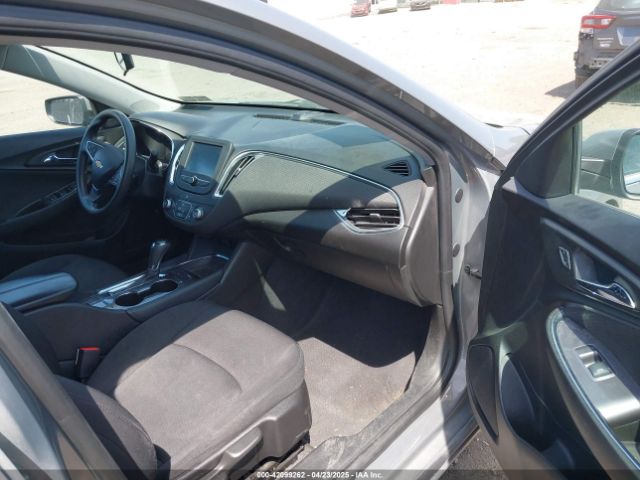 1G1ZD5ST3JF227142 Chevrolet MALIBU LT