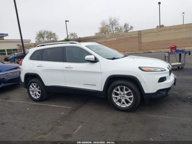 1C4PJLCB0FW761871 Jeep Cherokee Latitude