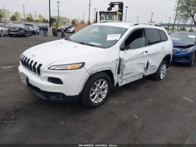 1C4PJLCB0FW761871 Jeep Cherokee Latitude