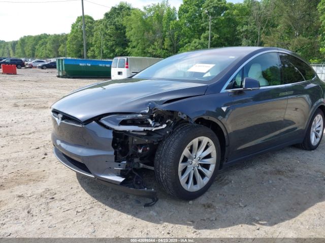 5YJXCBE20HF070235 Tesla Model X 100d/75d/90d